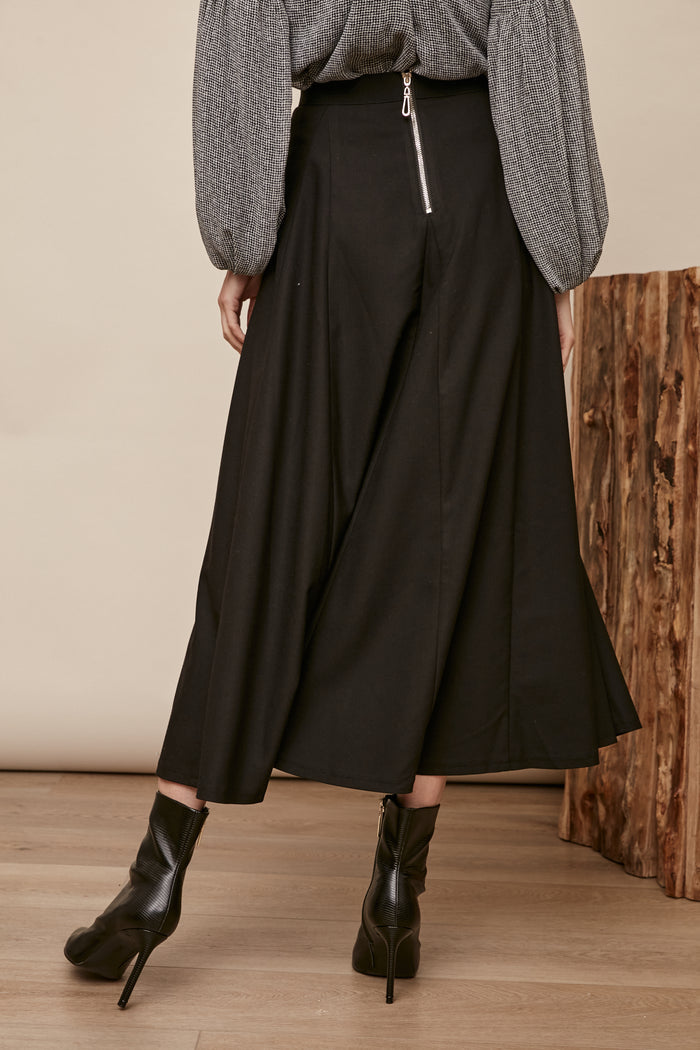 Daniel_Skirt - Junees