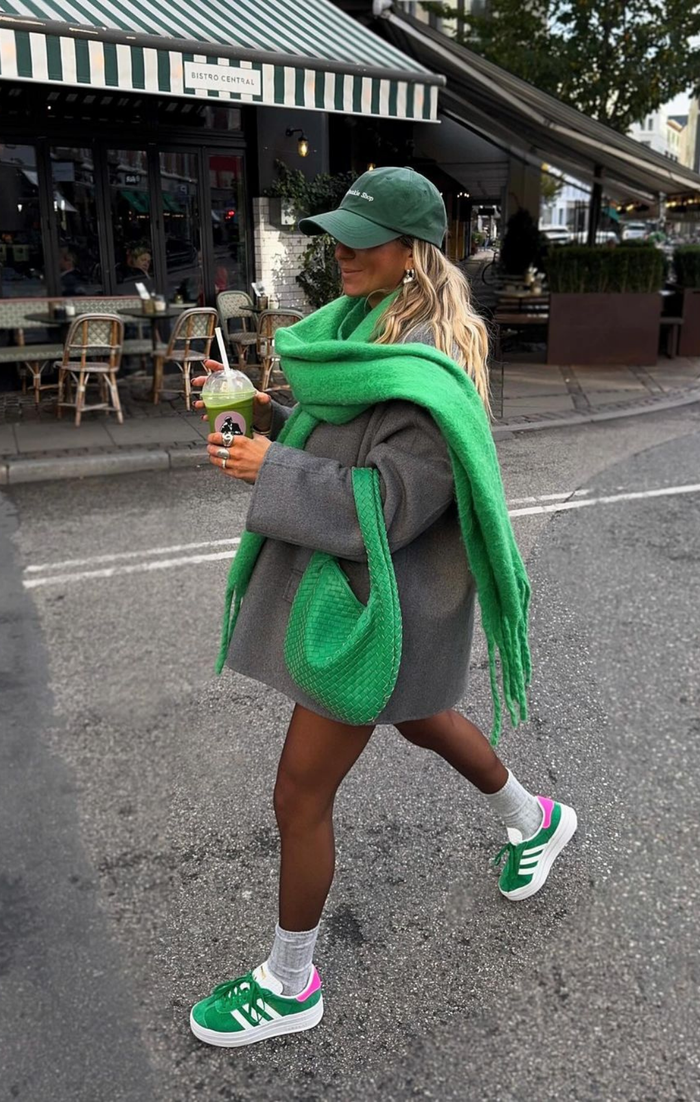 Fresh Apple Scarf