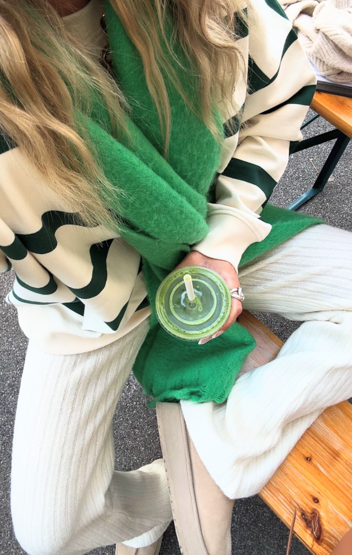 Fresh Apple Scarf