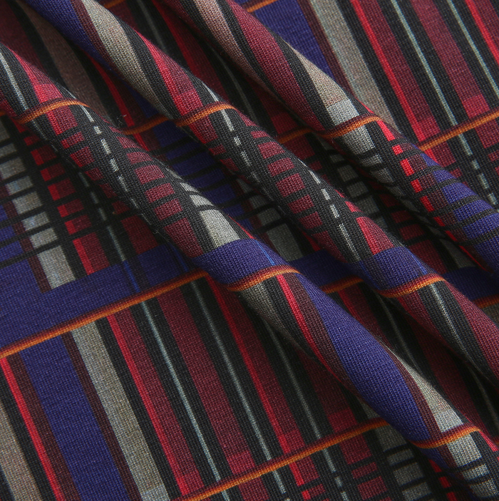 Plaid Sleevless Turtleneck
